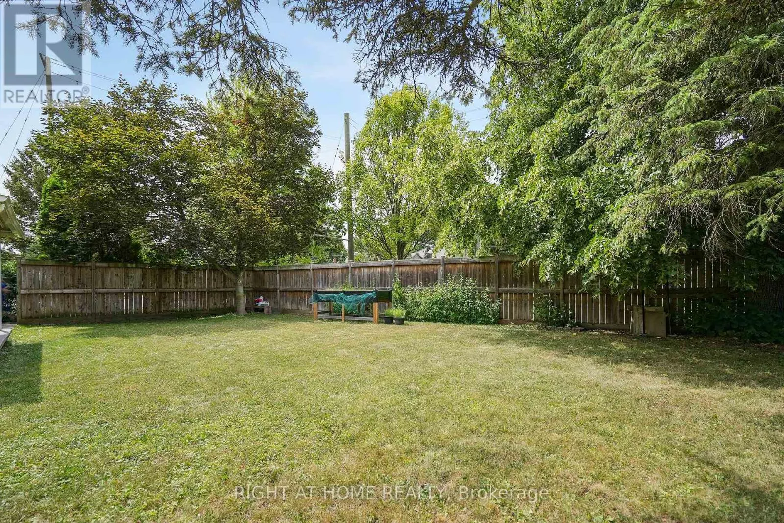 309 AMBERLY BOULEVARD