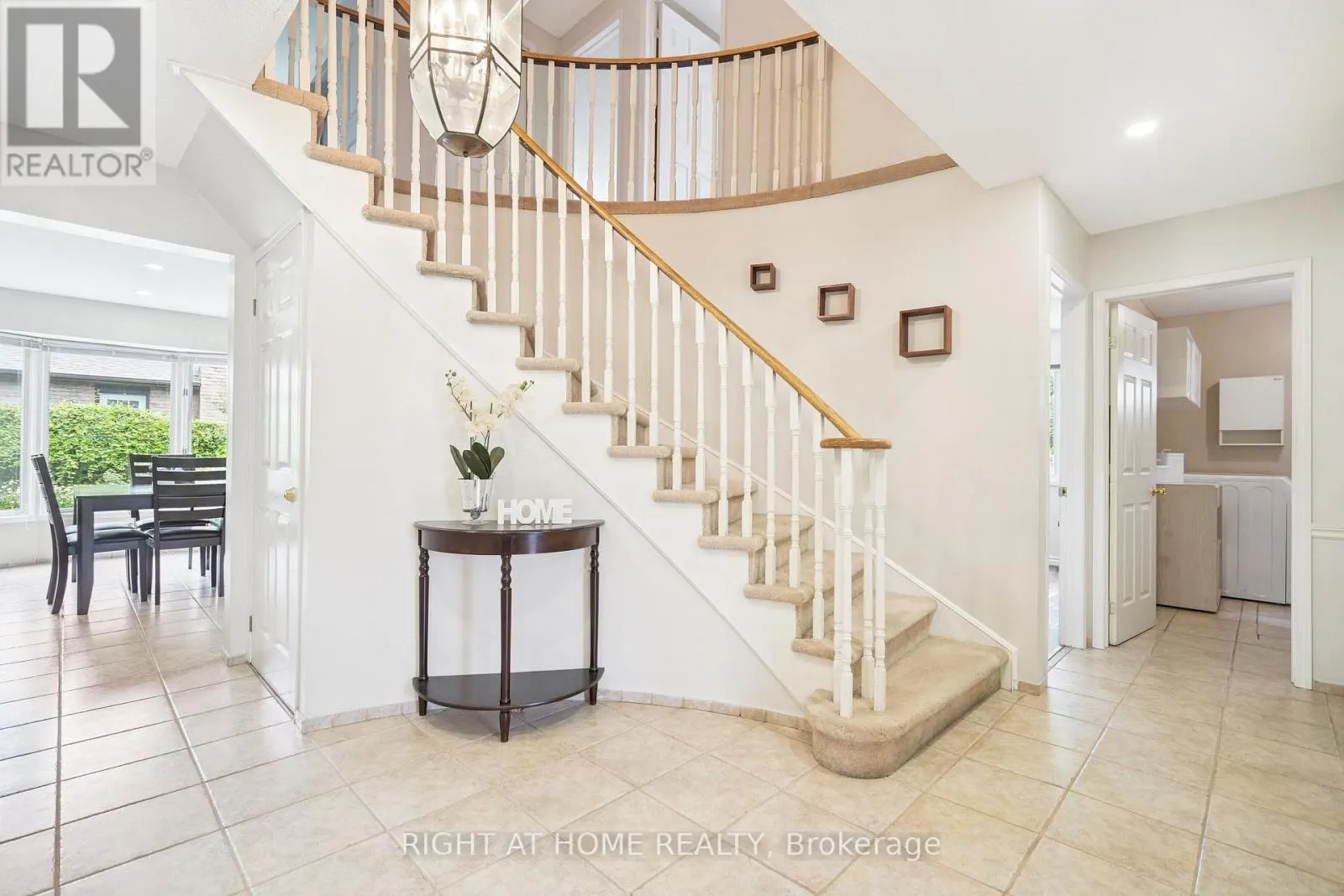 309 AMBERLY BOULEVARD