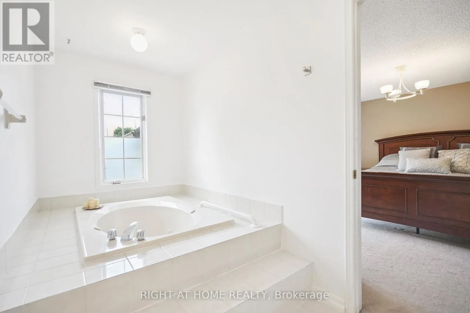 309 AMBERLY BOULEVARD