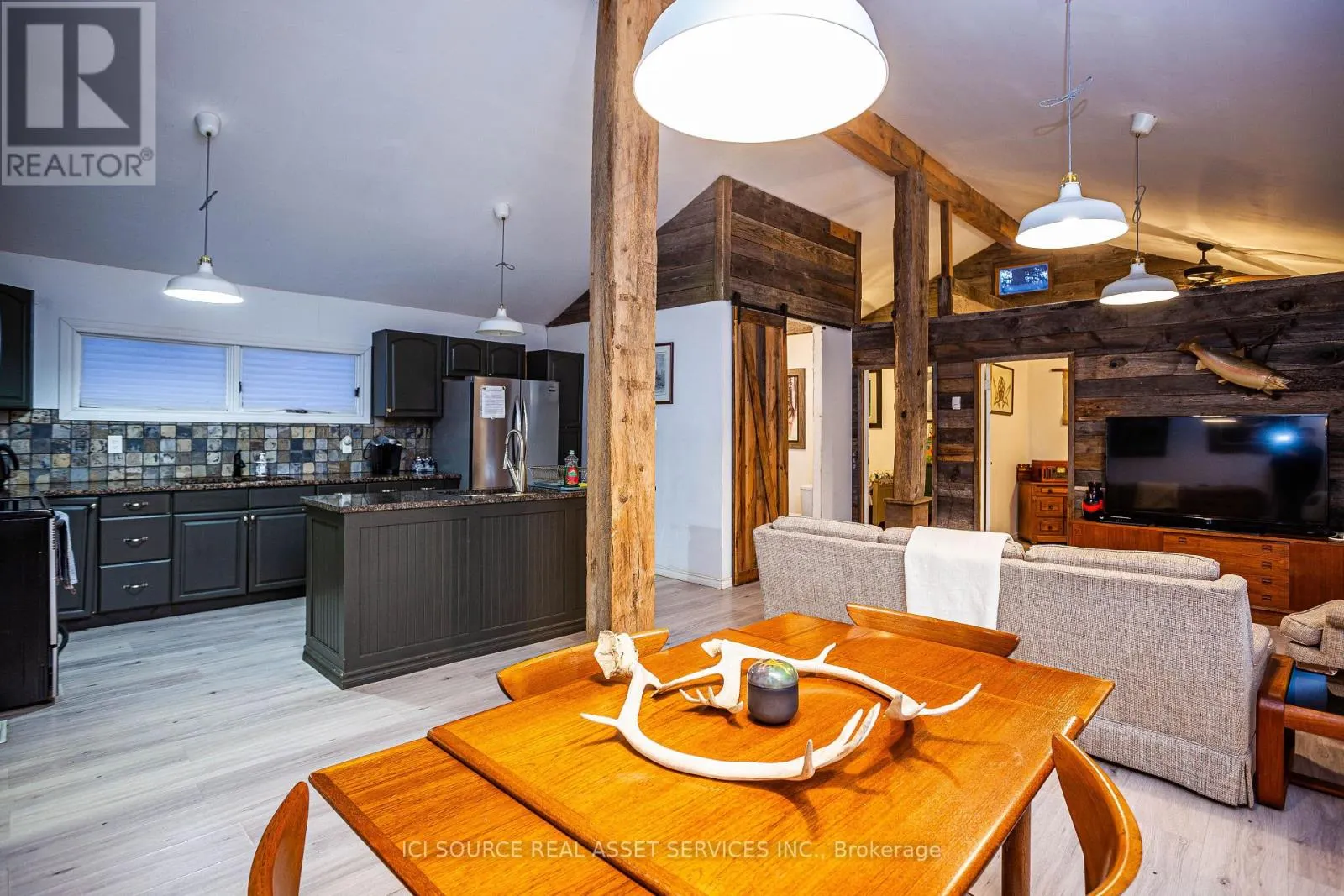 26 JARDIN LANE