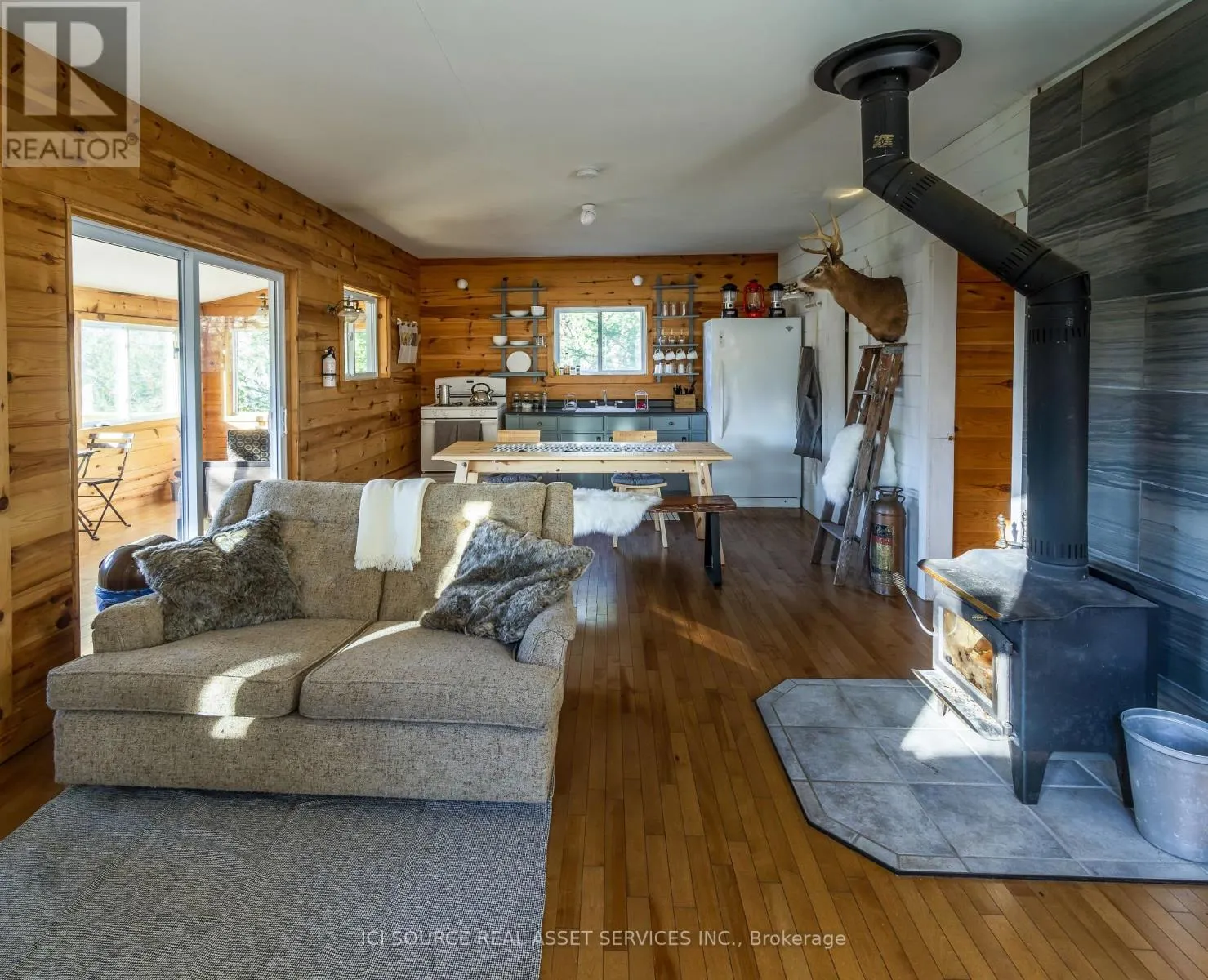 26 JARDIN LANE