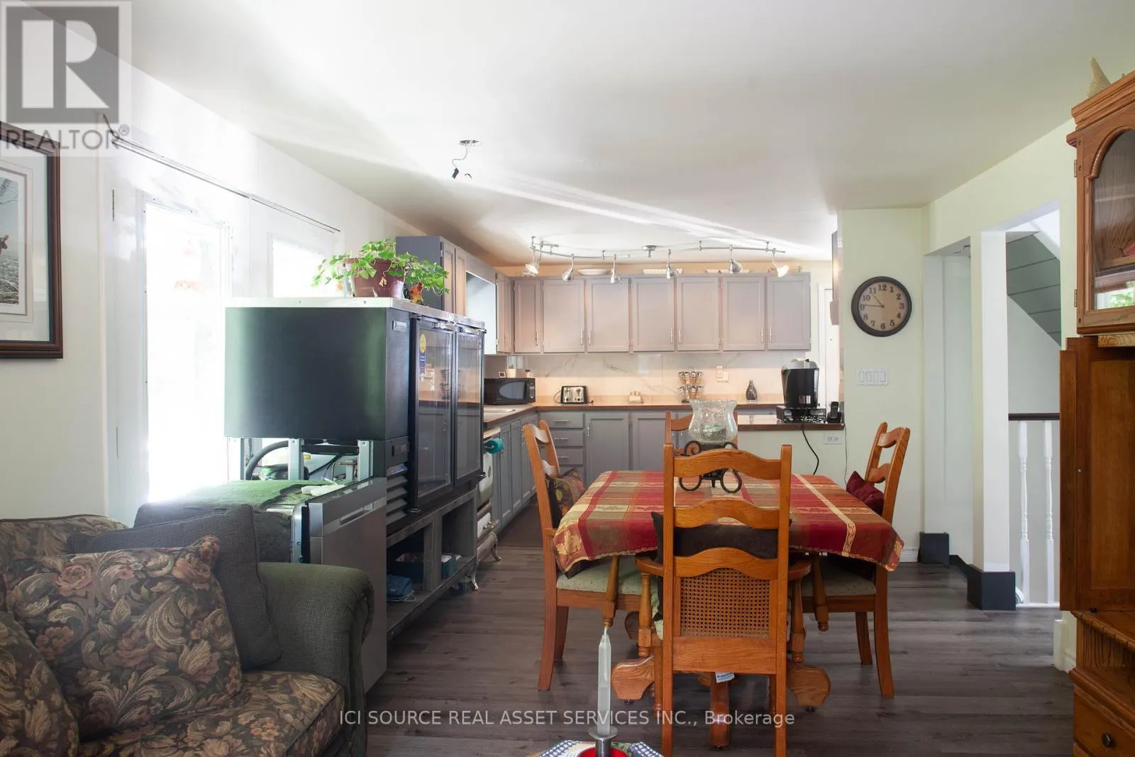 26 JARDIN LANE