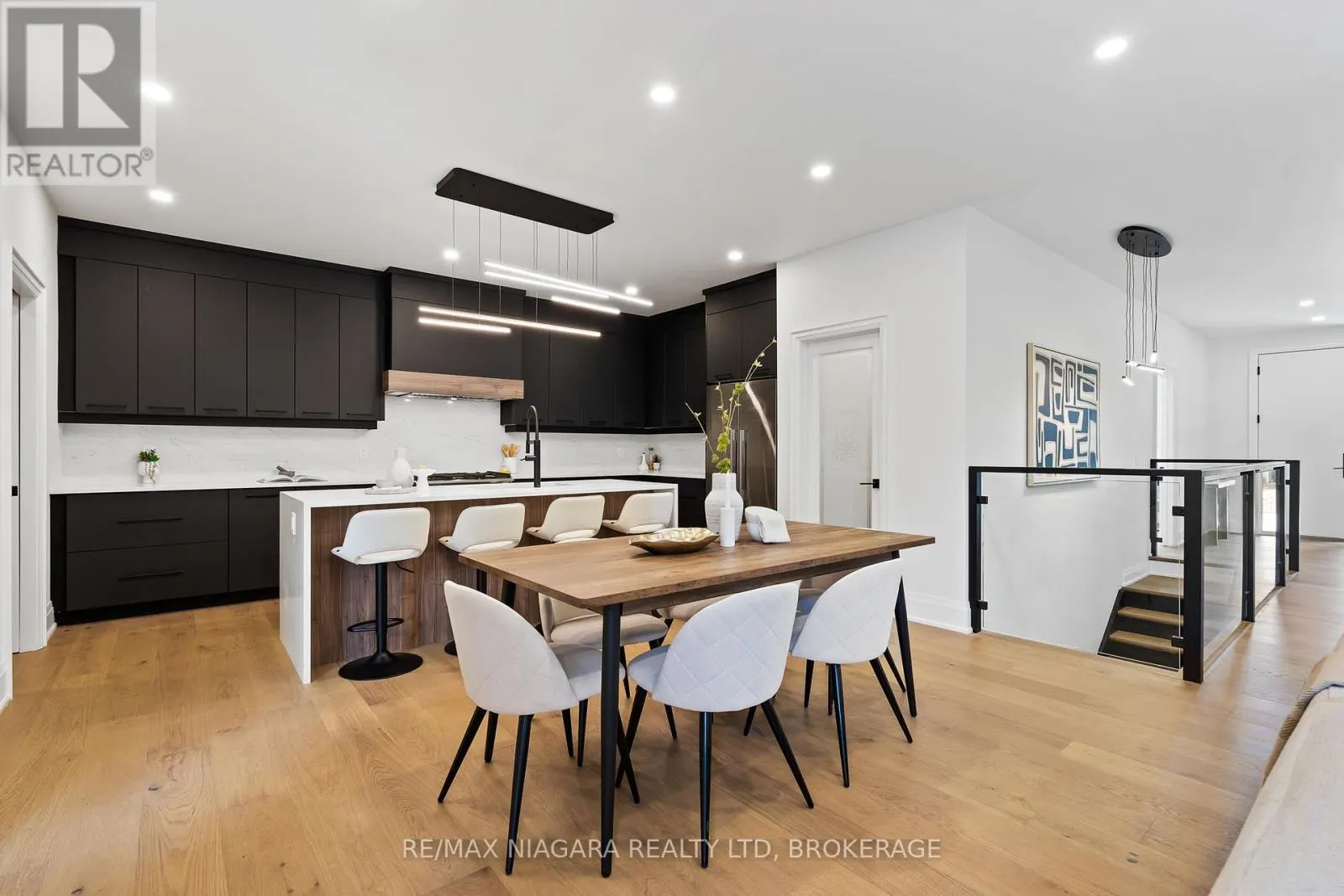 16 ACCURSI CRESCENT