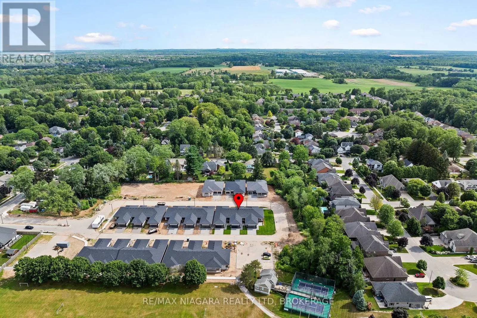 16 ACCURSI CRESCENT