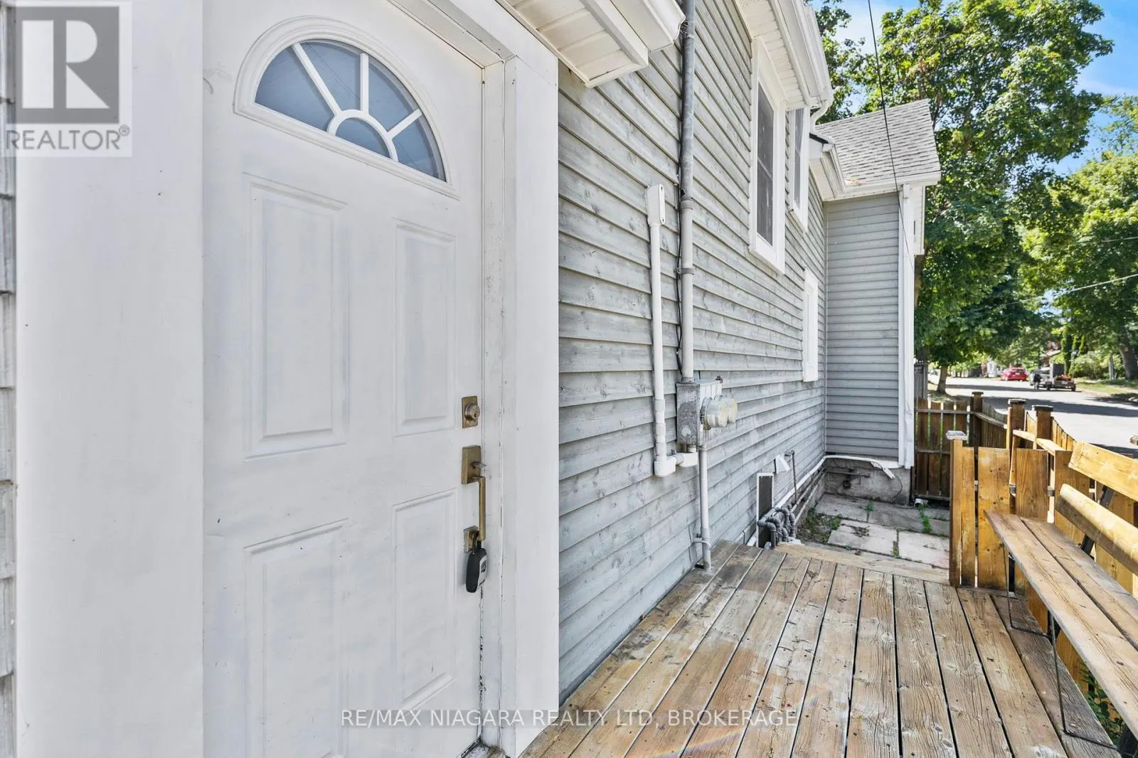 44 FORSYTHE STREET