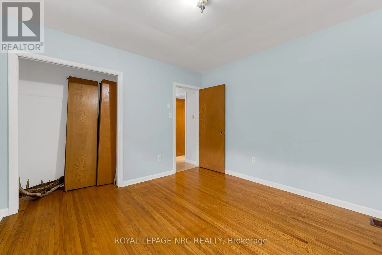 489 MEMORIAL DRIVE