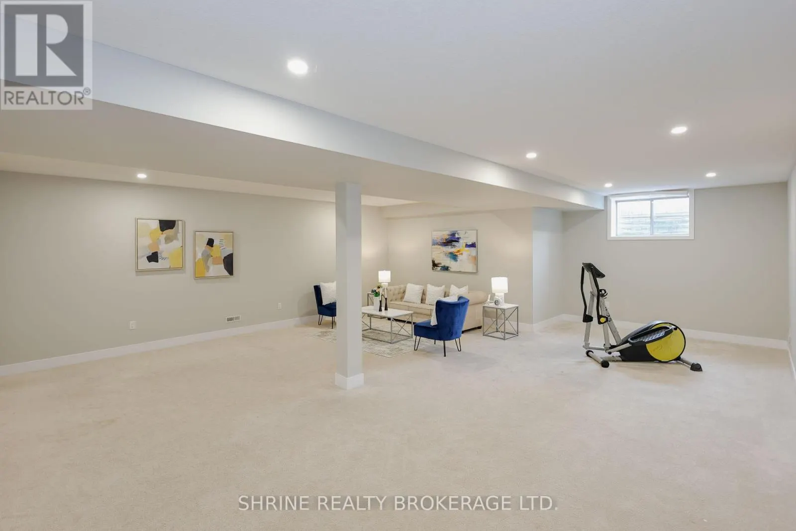 49 - 745 CHELTON ROAD, #49