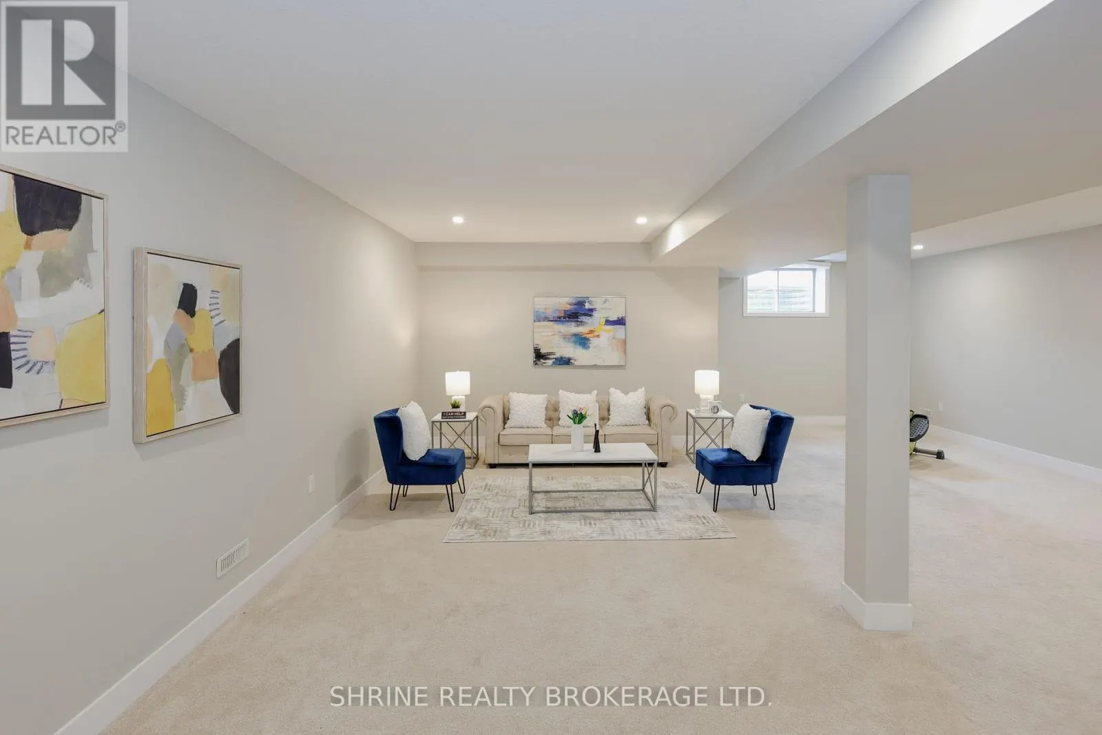 49 - 745 CHELTON ROAD, #49