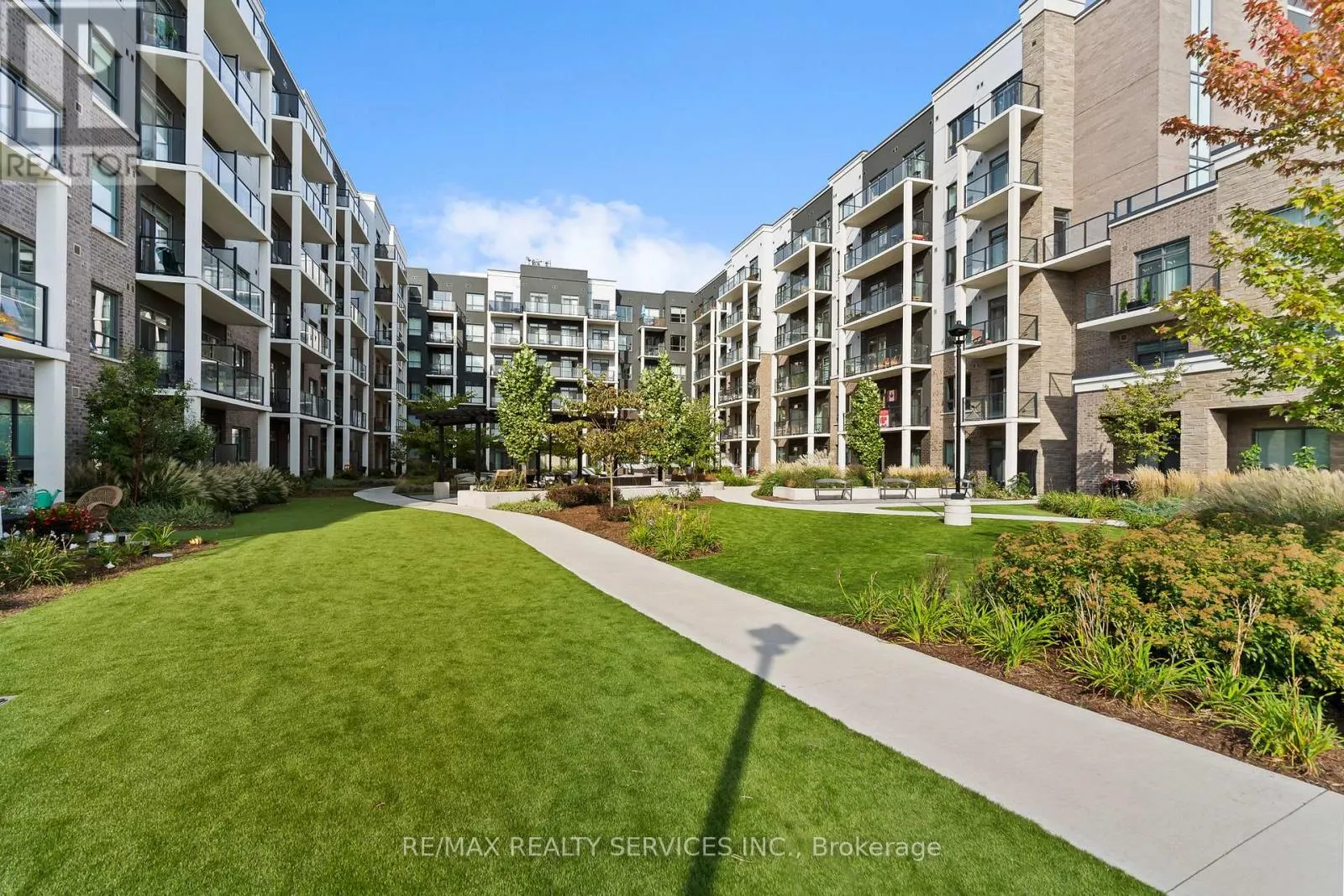 222 - 5055 GREENLANE ROAD