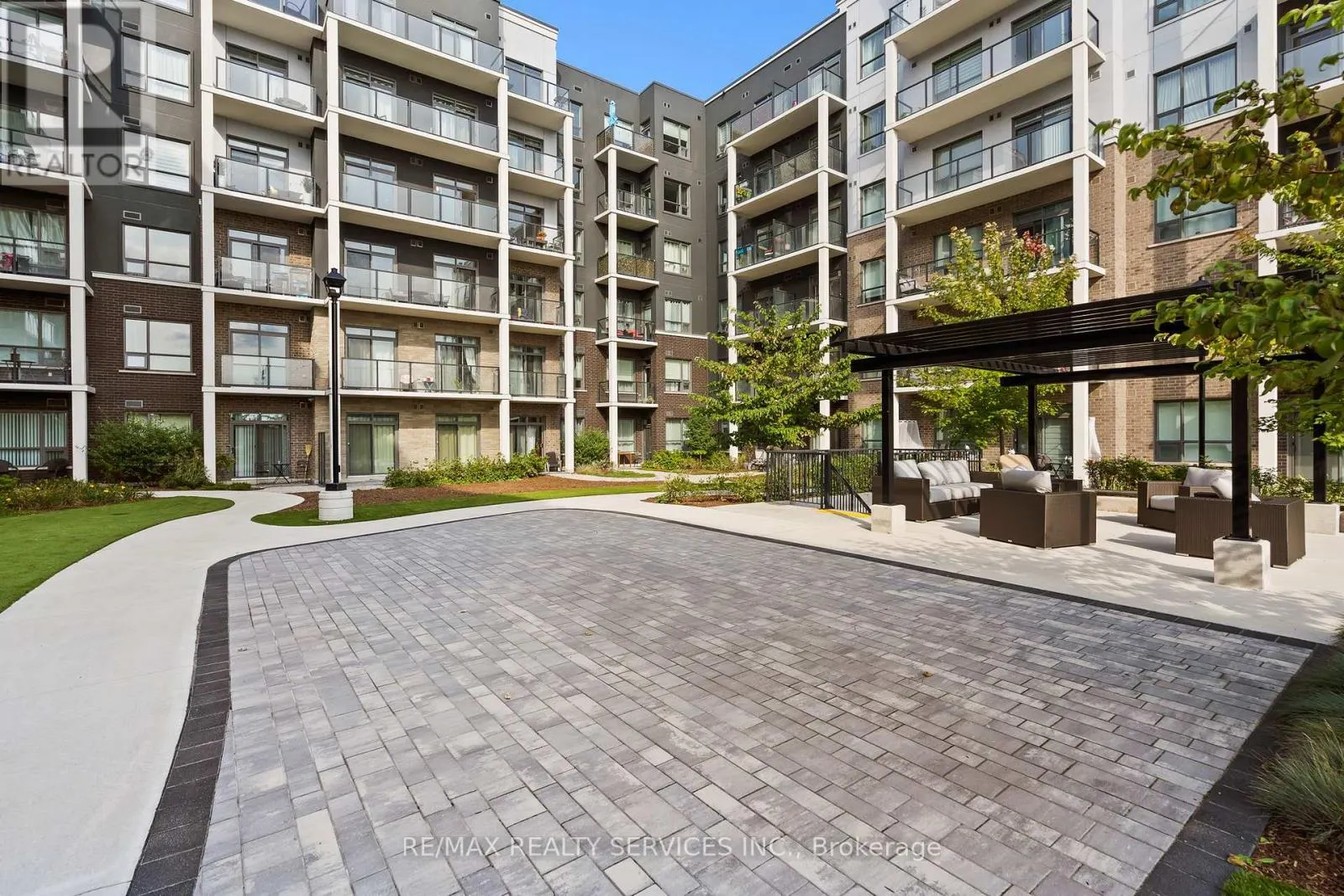 222 - 5055 GREENLANE ROAD