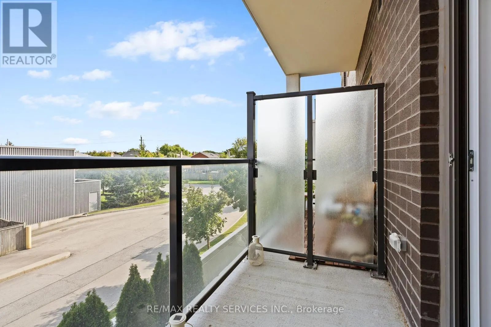 222 - 5055 GREENLANE ROAD