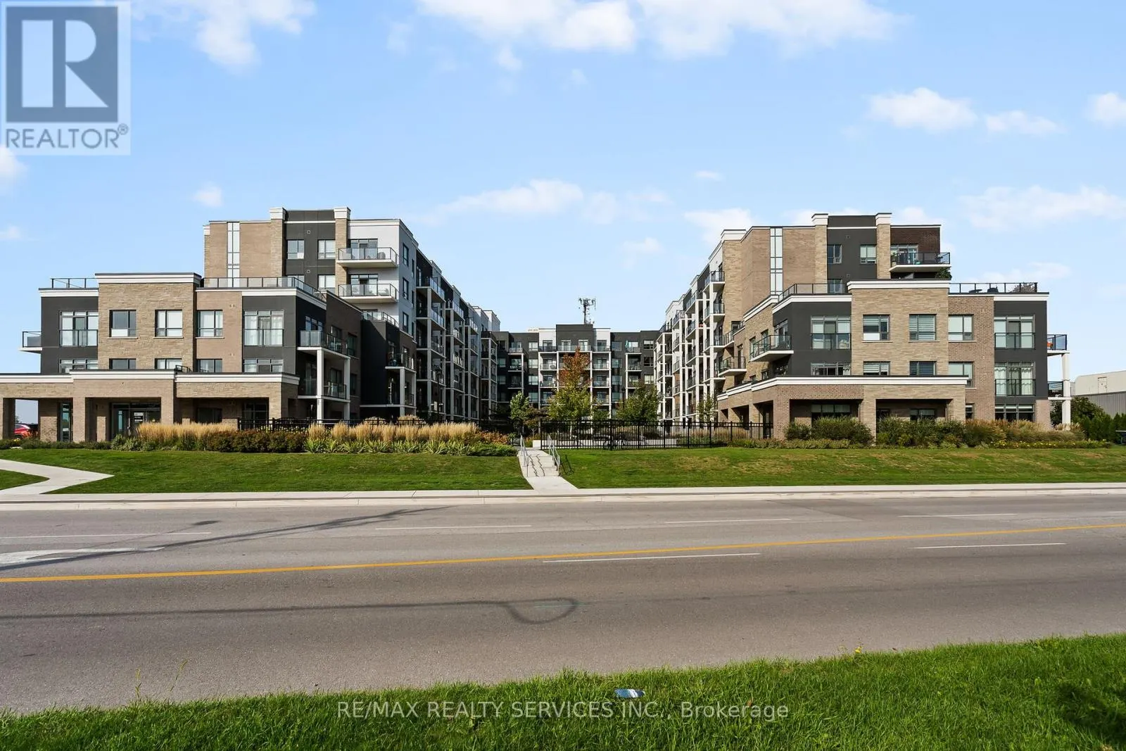 222 - 5055 GREENLANE ROAD