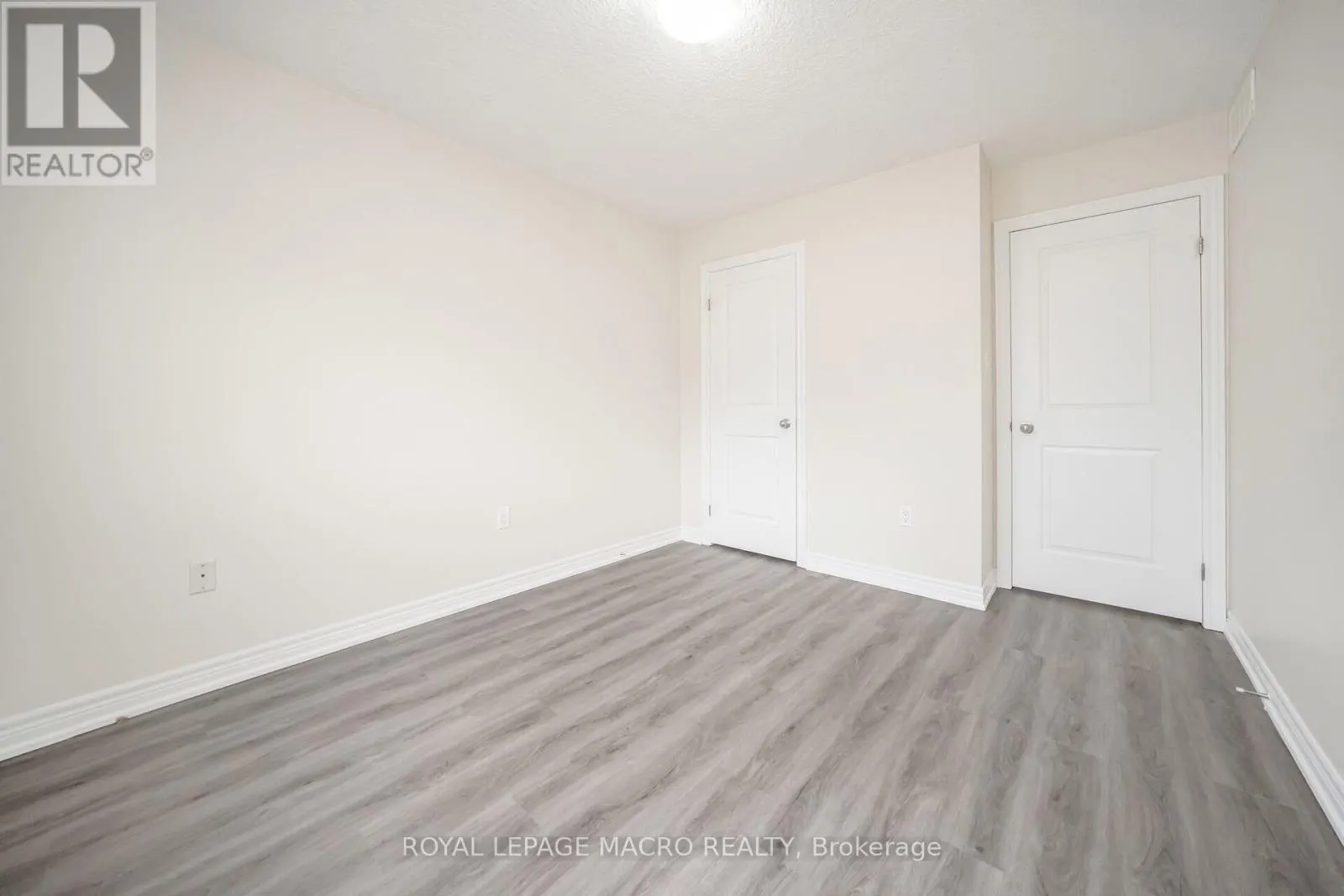 57 REDCEDAR CRESCENT