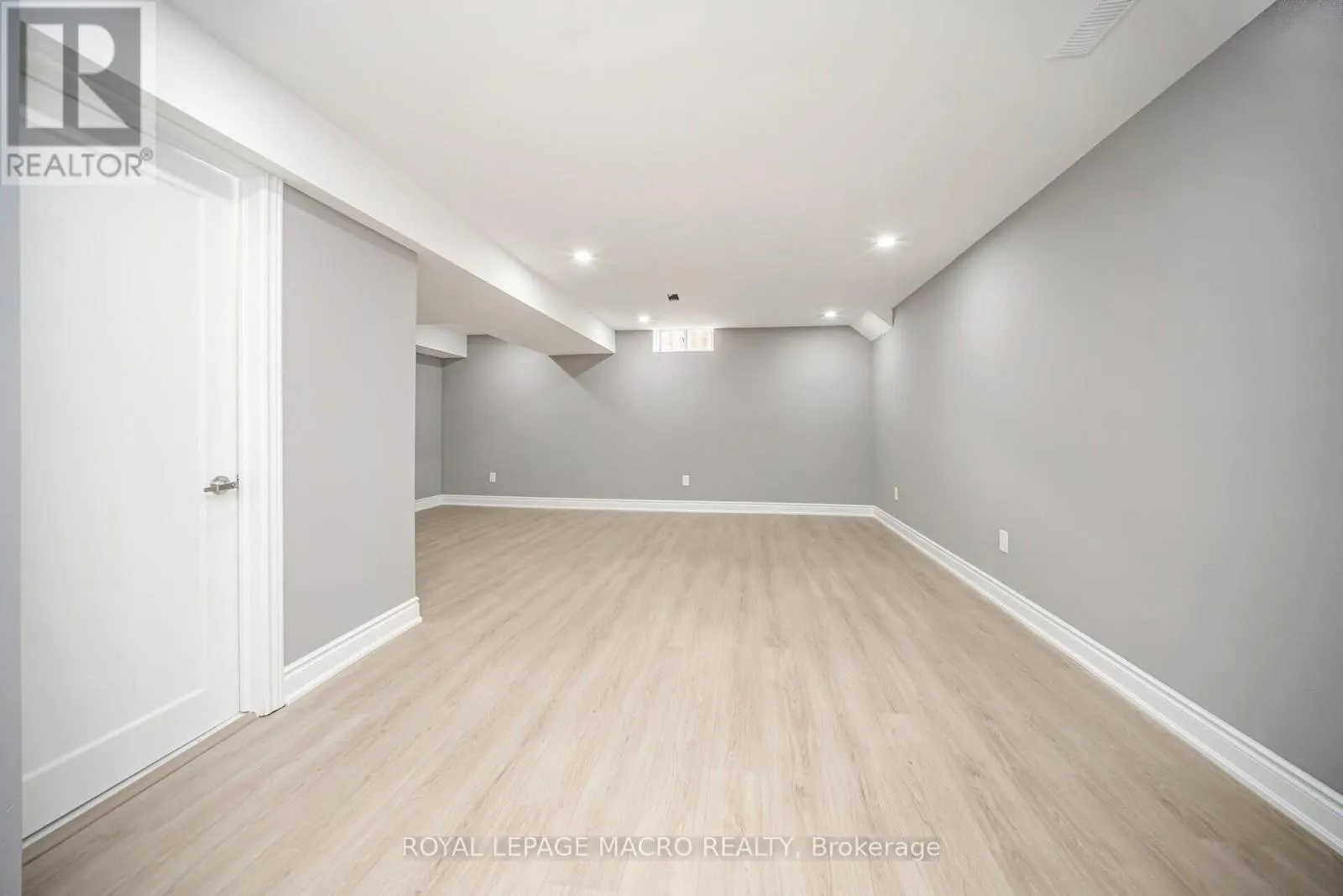 57 REDCEDAR CRESCENT