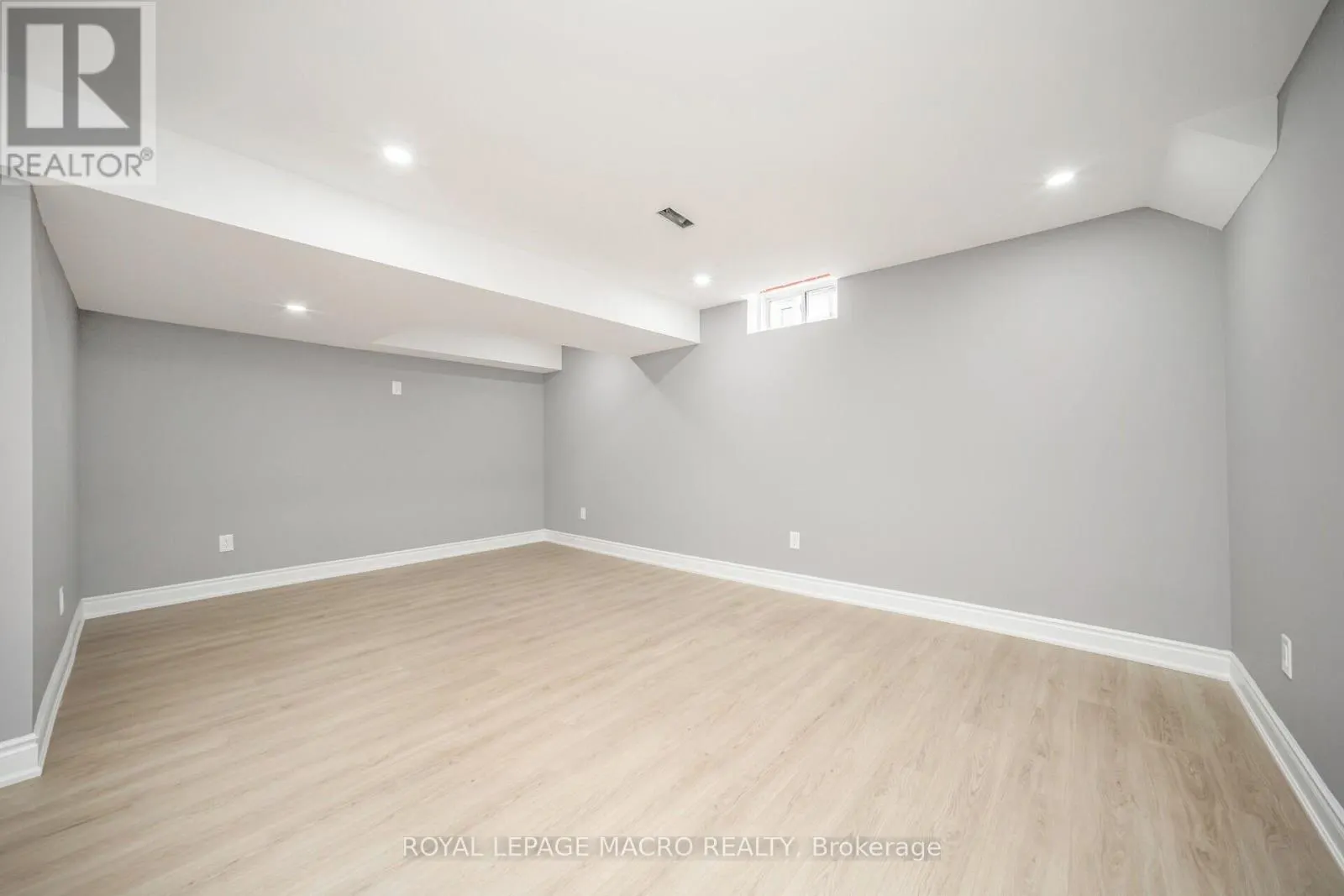 57 REDCEDAR CRESCENT