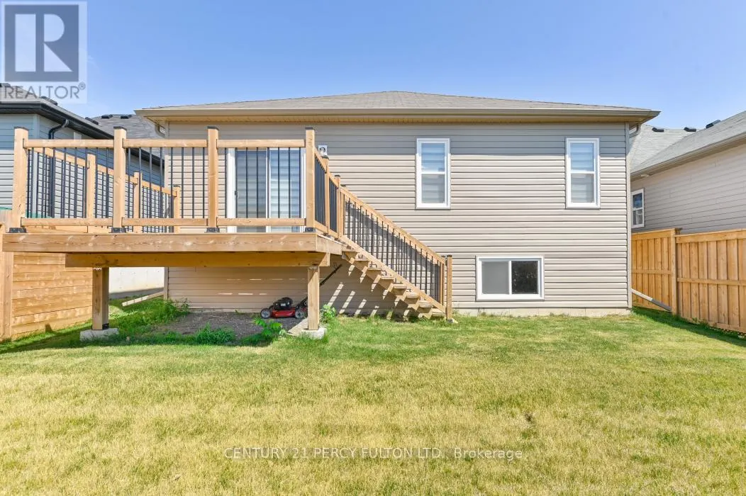 8 BRAEBURN STREET