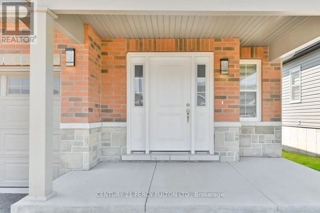8 BRAEBURN STREET