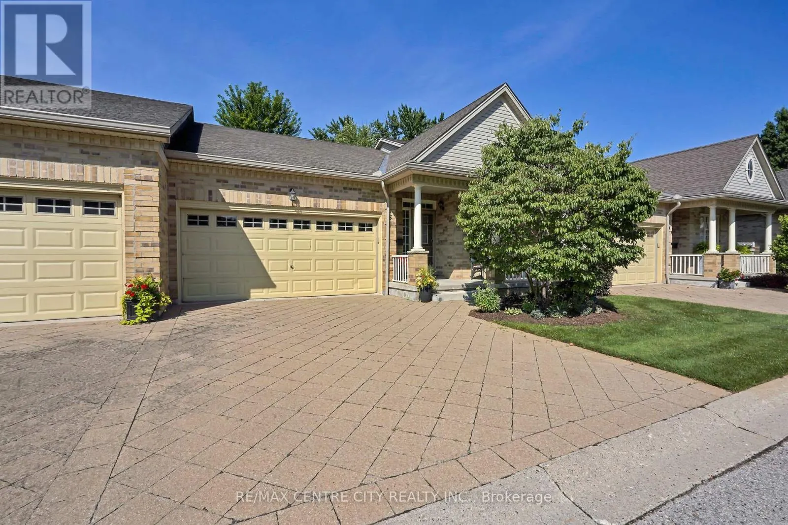 5 - 21 ST JOHNS DRIVE, #5