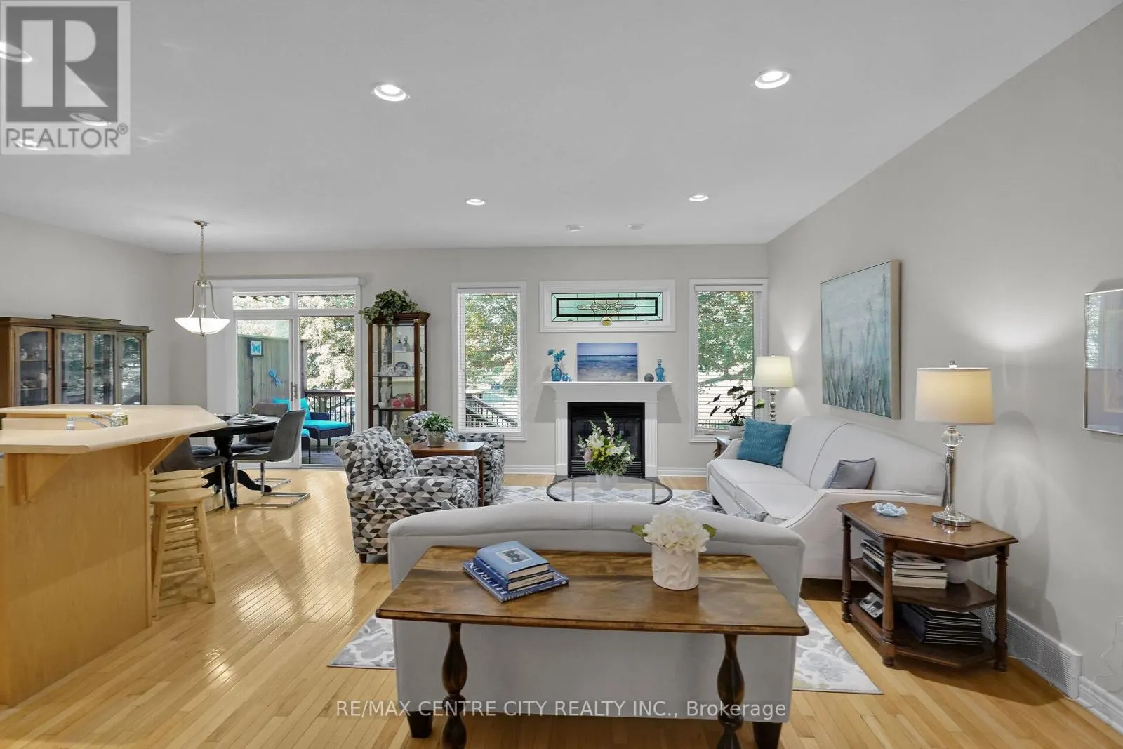 5 - 21 ST JOHNS DRIVE, #5