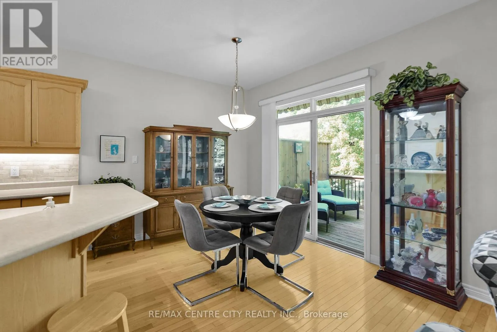 5 - 21 ST JOHNS DRIVE, #5
