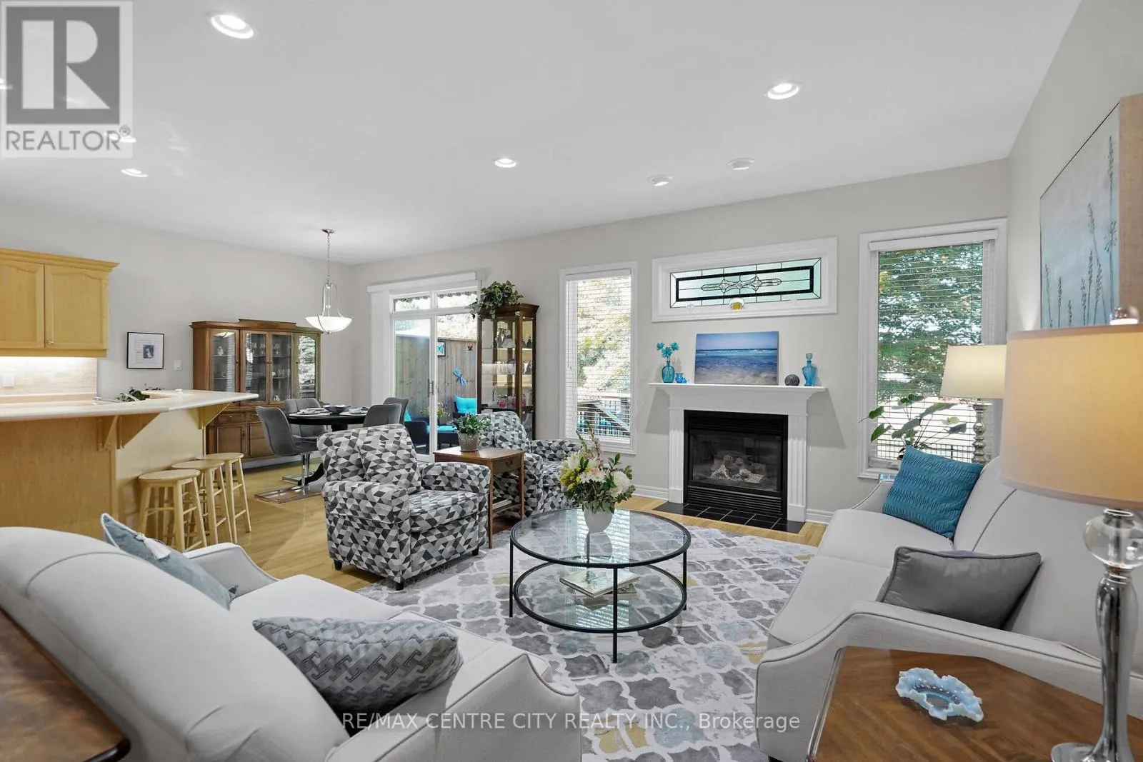 5 - 21 ST JOHNS DRIVE, #5