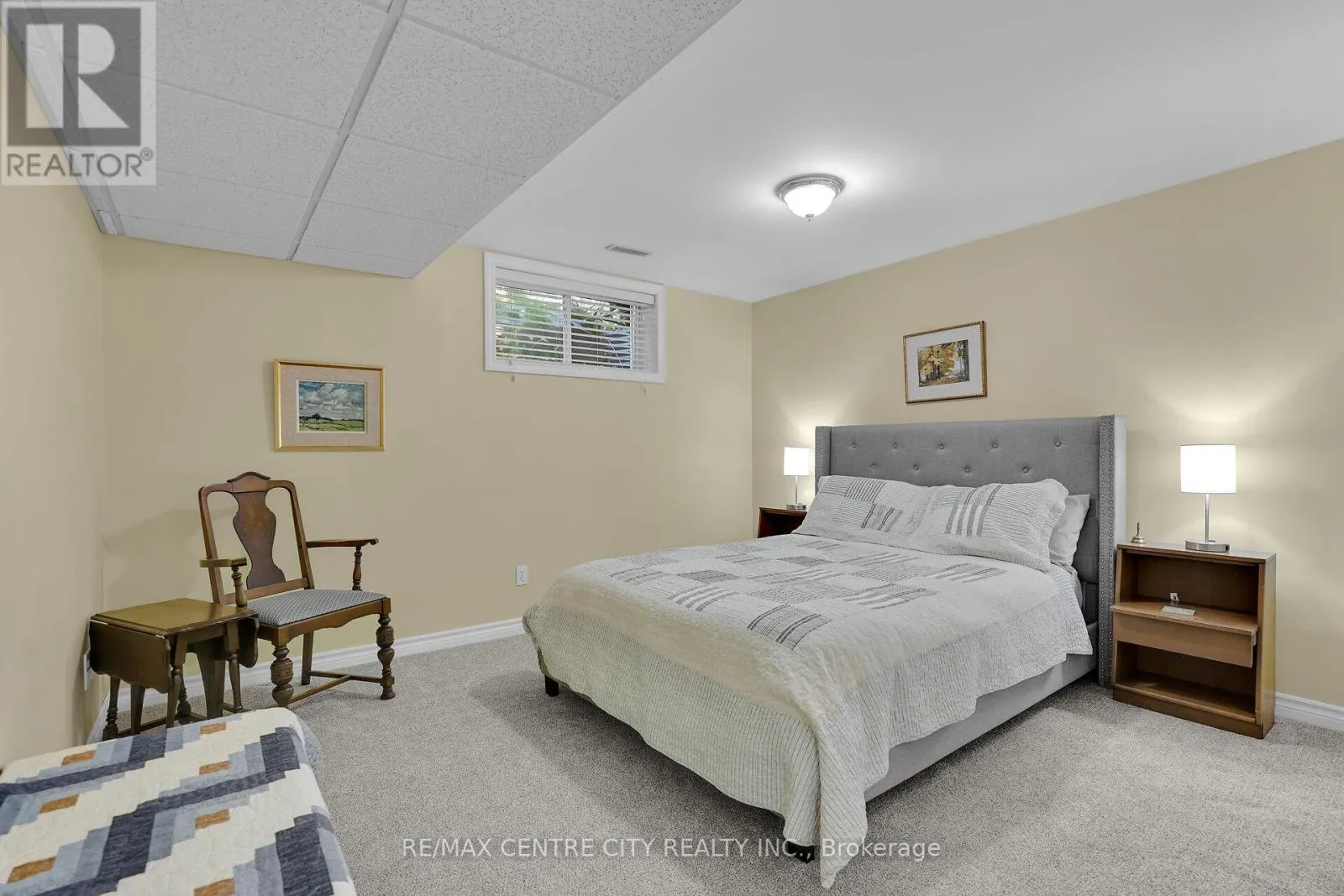 5 - 21 ST JOHNS DRIVE, #5