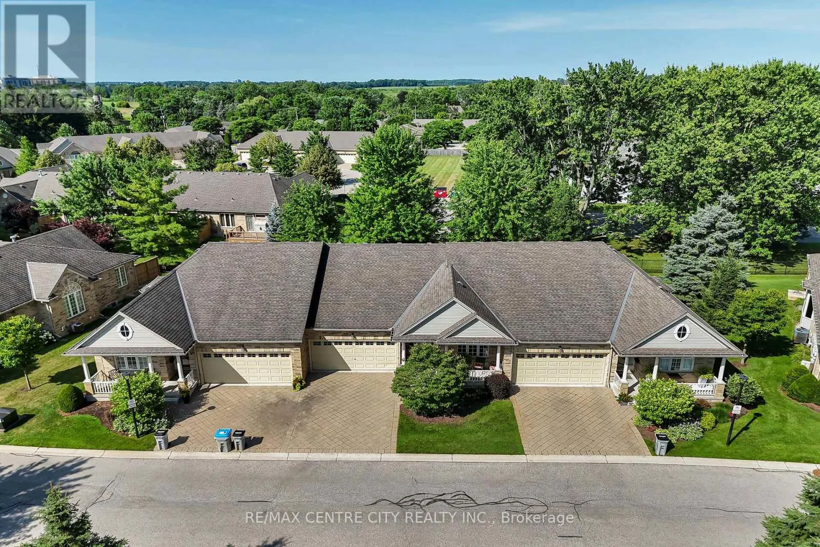 5 - 21 ST JOHNS DRIVE, #5