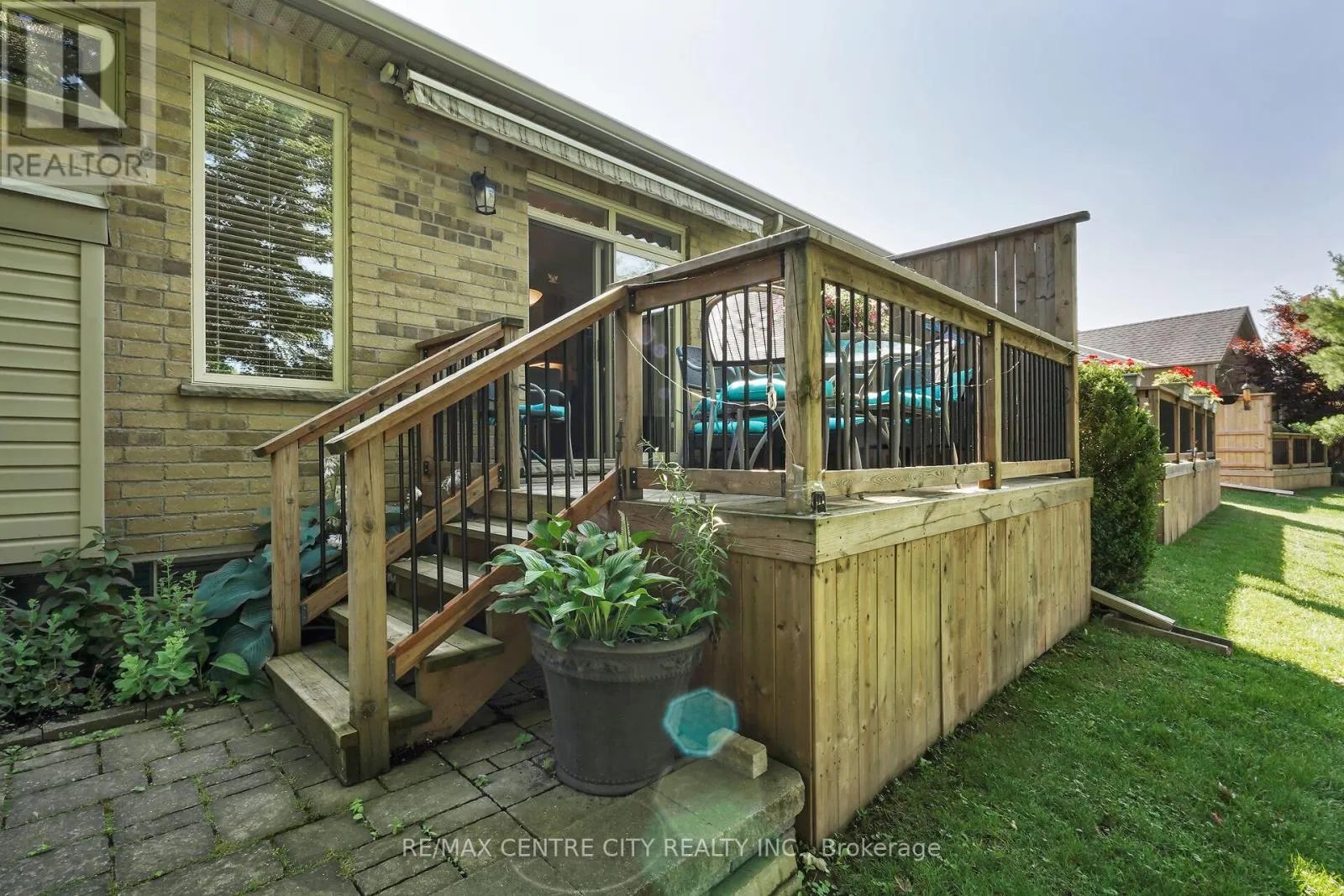 5 - 21 ST JOHNS DRIVE, #5