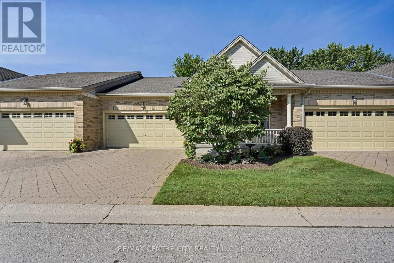 5 - 21 ST JOHNS DRIVE, #5