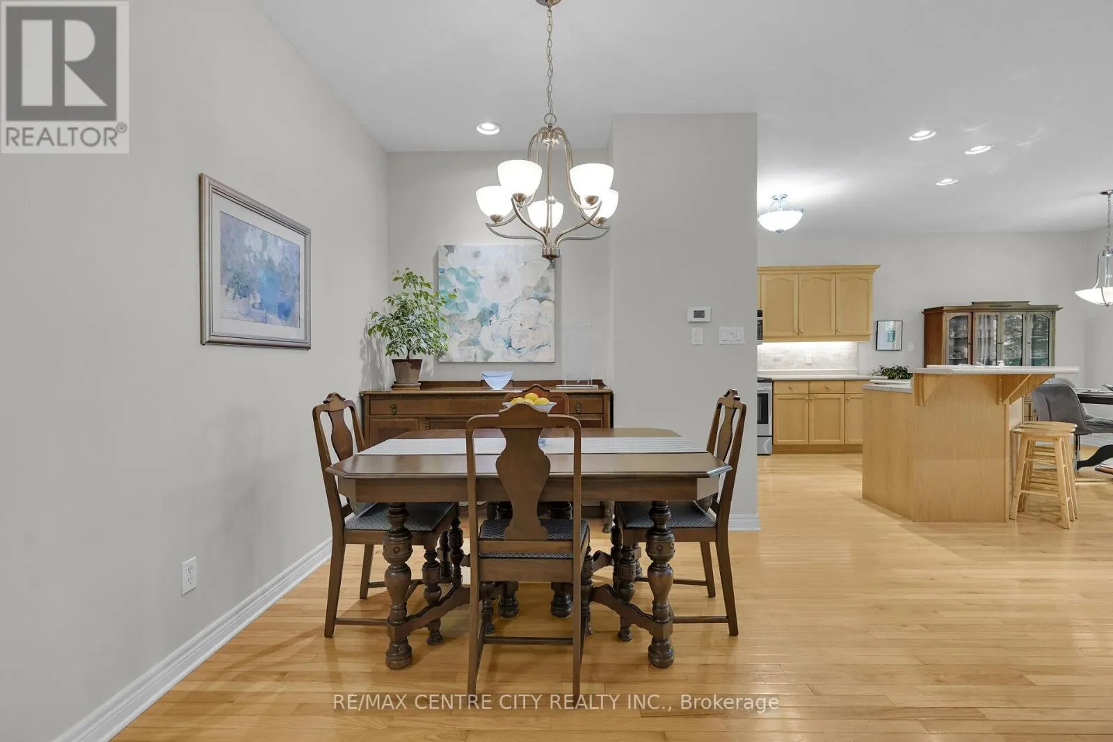 5 - 21 ST JOHNS DRIVE, #5