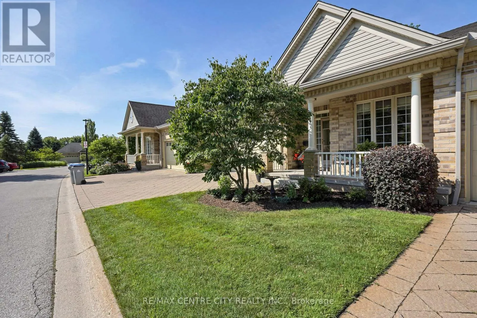 5 - 21 ST JOHNS DRIVE, #5