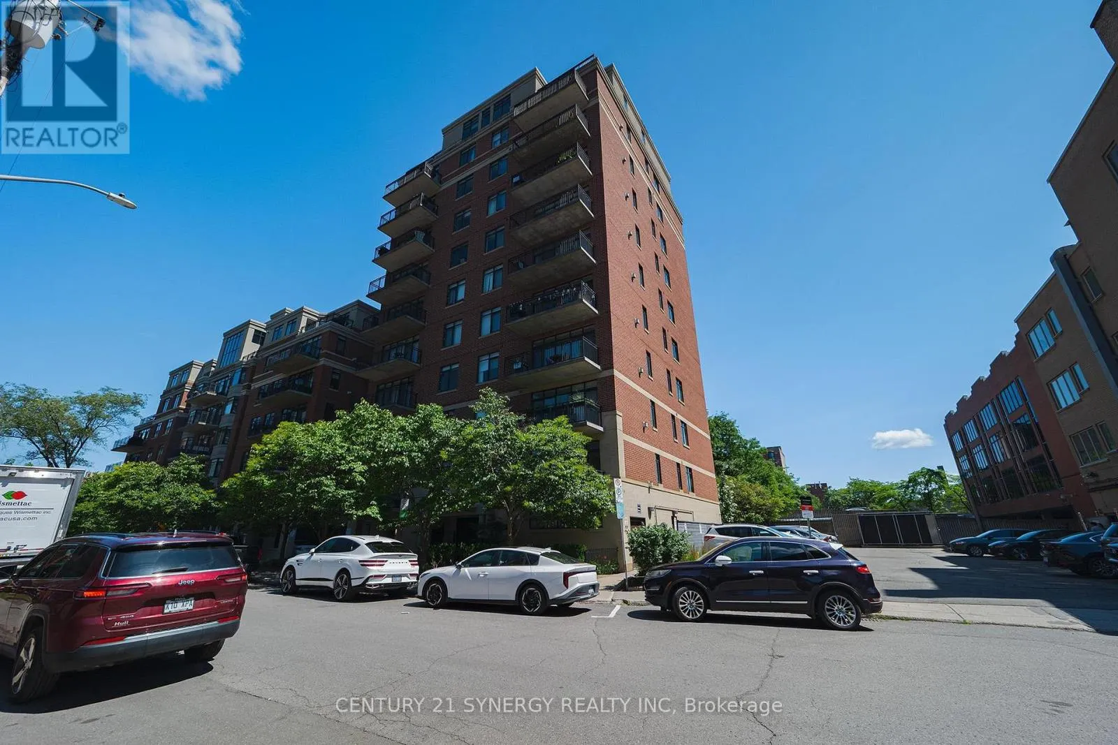 603 - 374 COOPER STREET