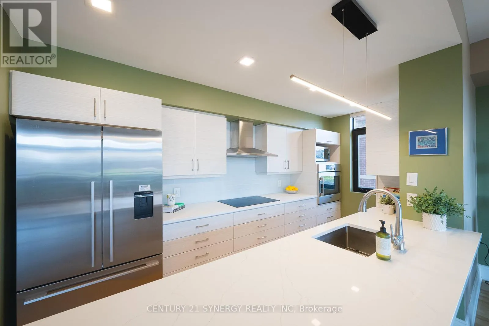 603 - 374 COOPER STREET