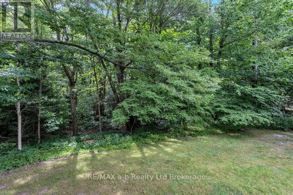 21 WINDEMERE AVENUE