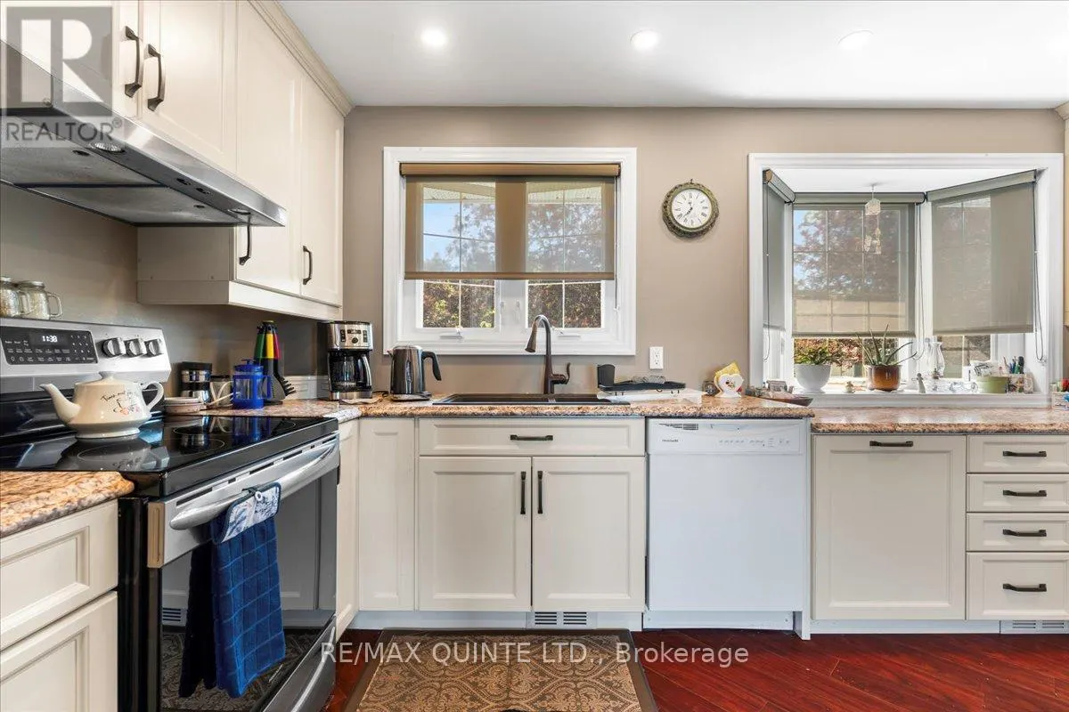 54 CEDAR LANE