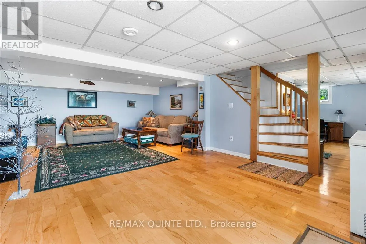 54 CEDAR LANE