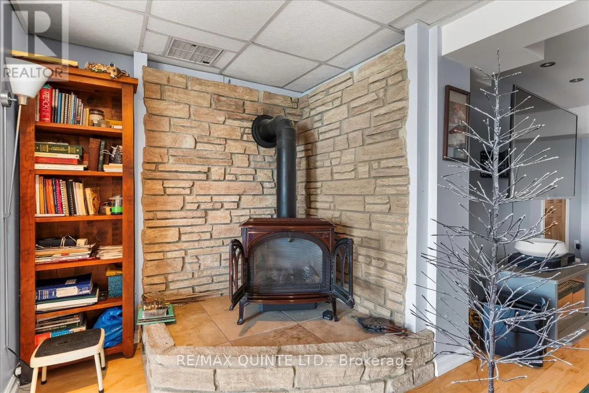 54 CEDAR LANE