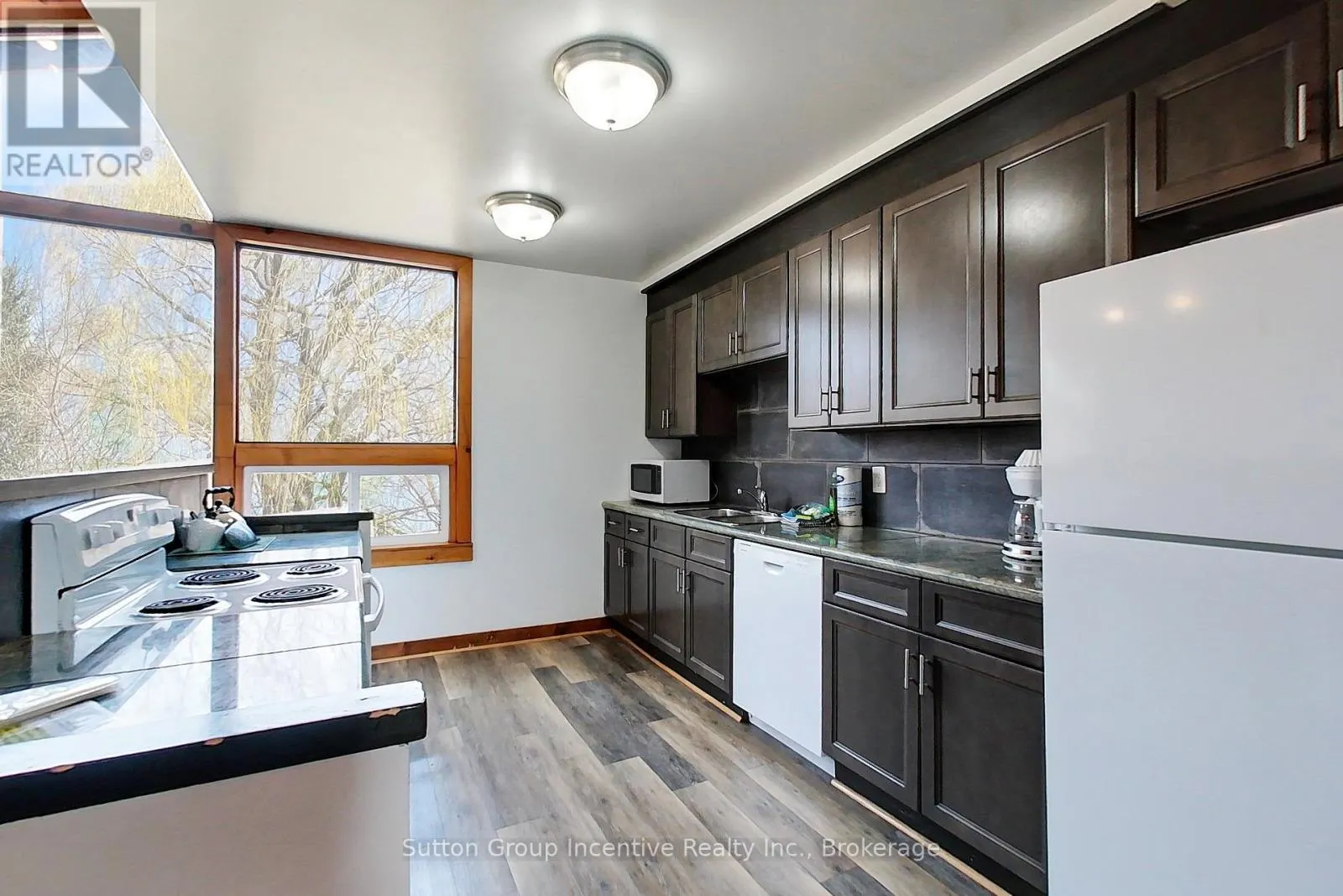 13L - 197 ARLBERG CRESCENT, #13L
