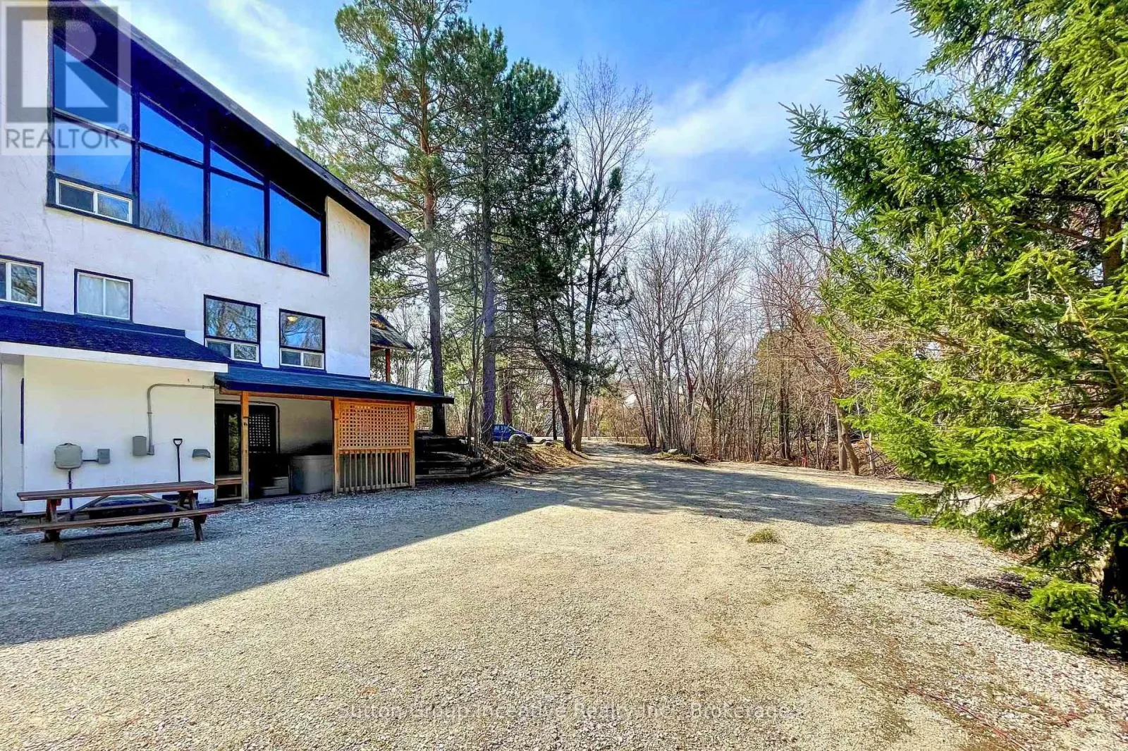 13L - 197 ARLBERG CRESCENT, #13L