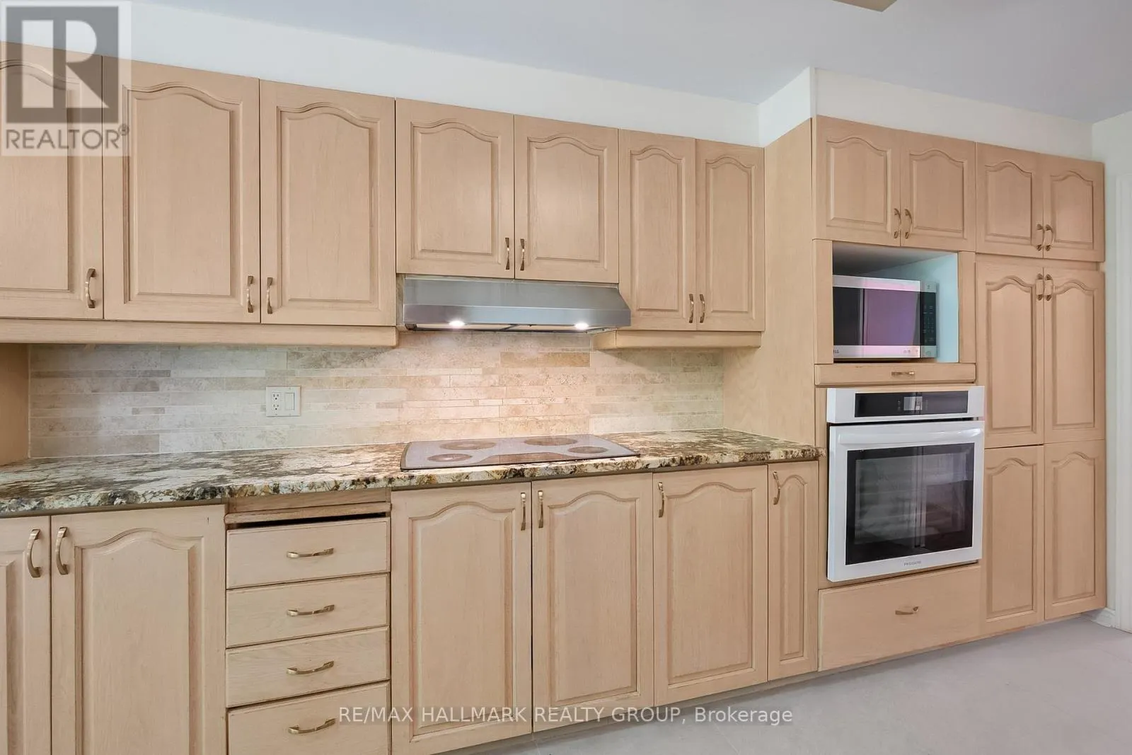 6203 BEAUSEJOUR DRIVE