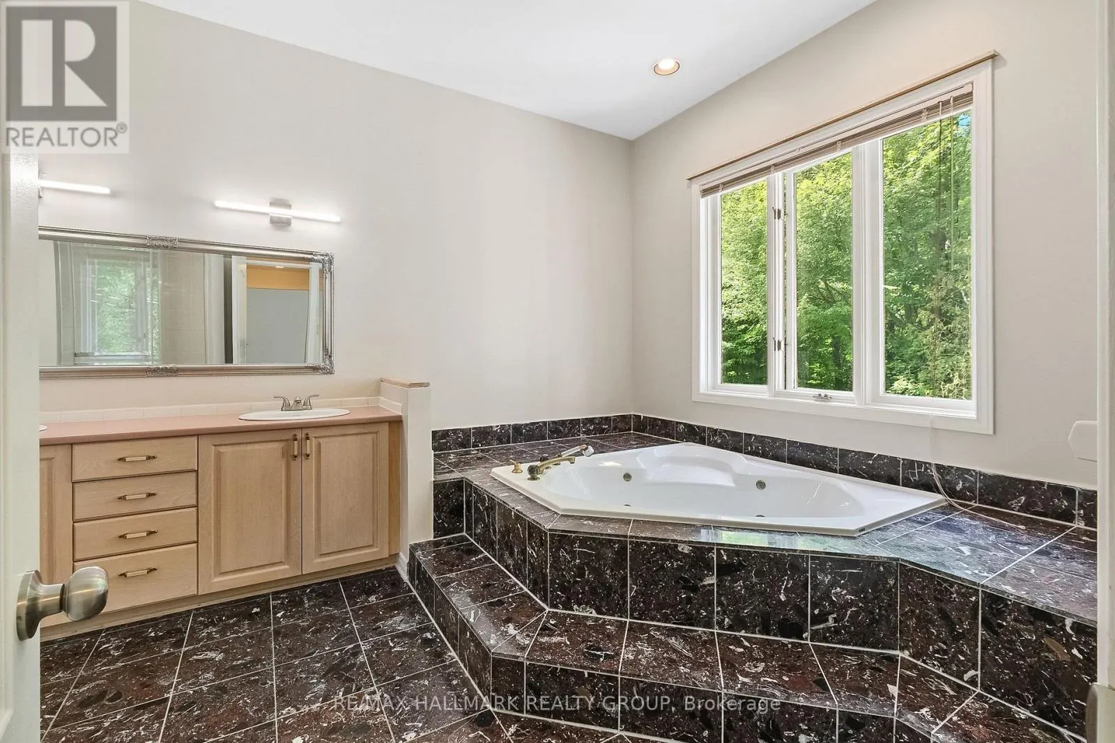 6203 BEAUSEJOUR DRIVE