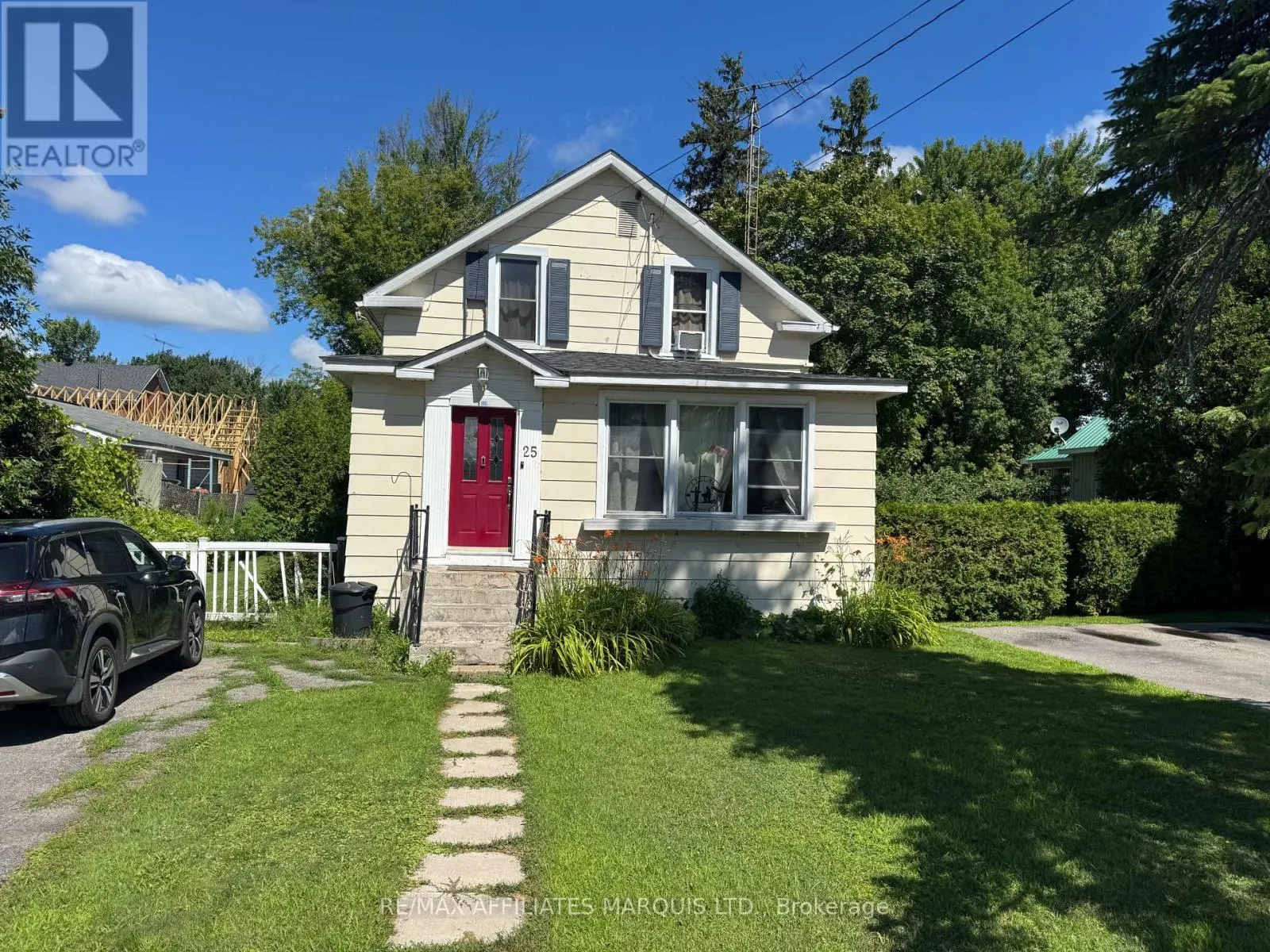 25 OAK STREET