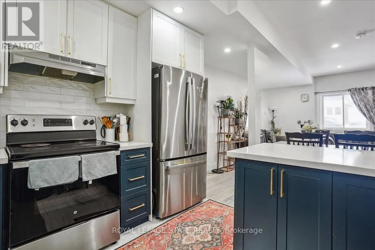 251 KING STREET E