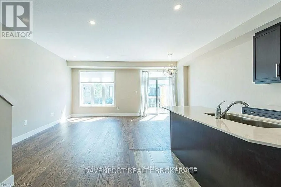 87 - 1960 DALMAGARRY ROAD, #87