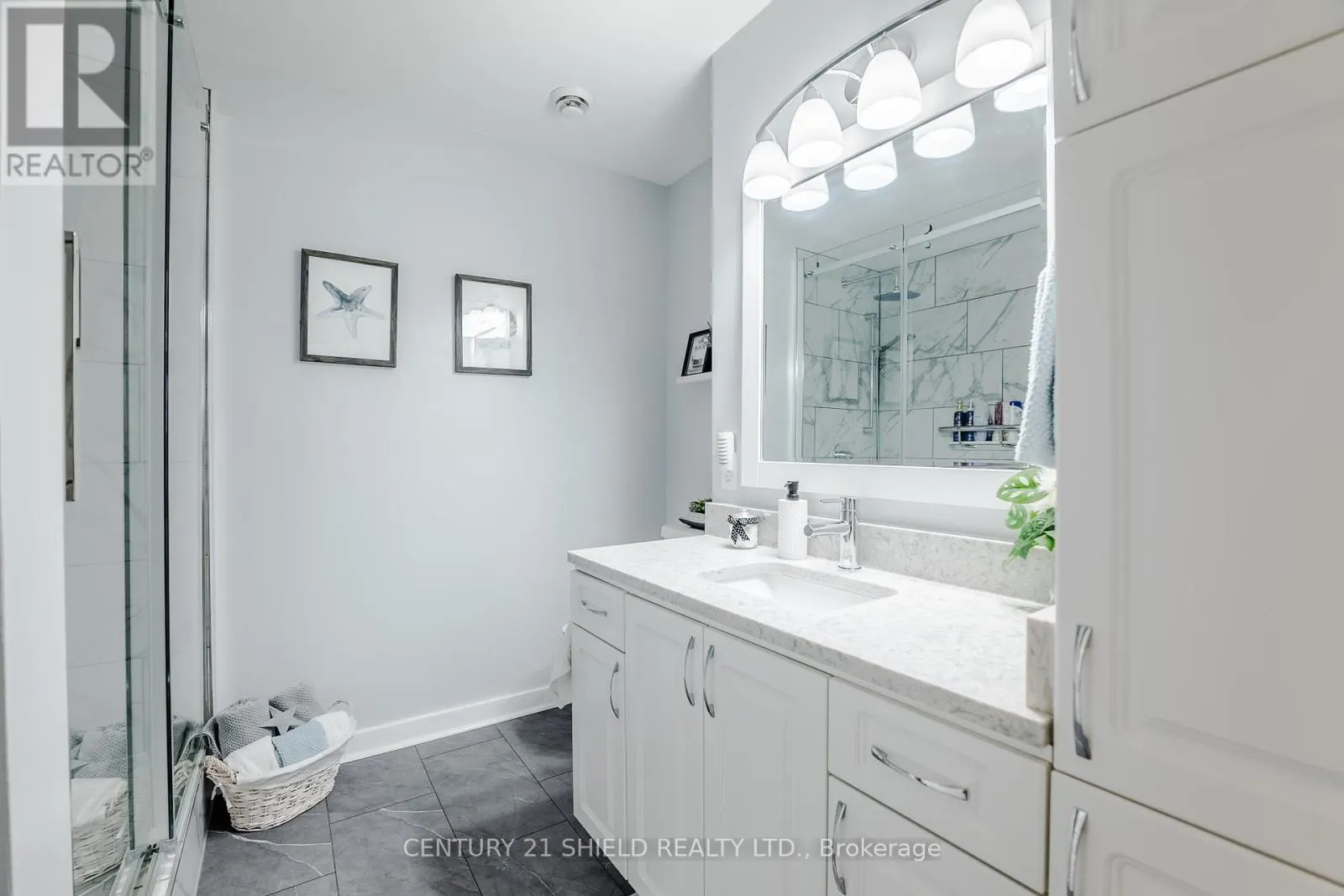 411 - 710 COTTON MILL STREET