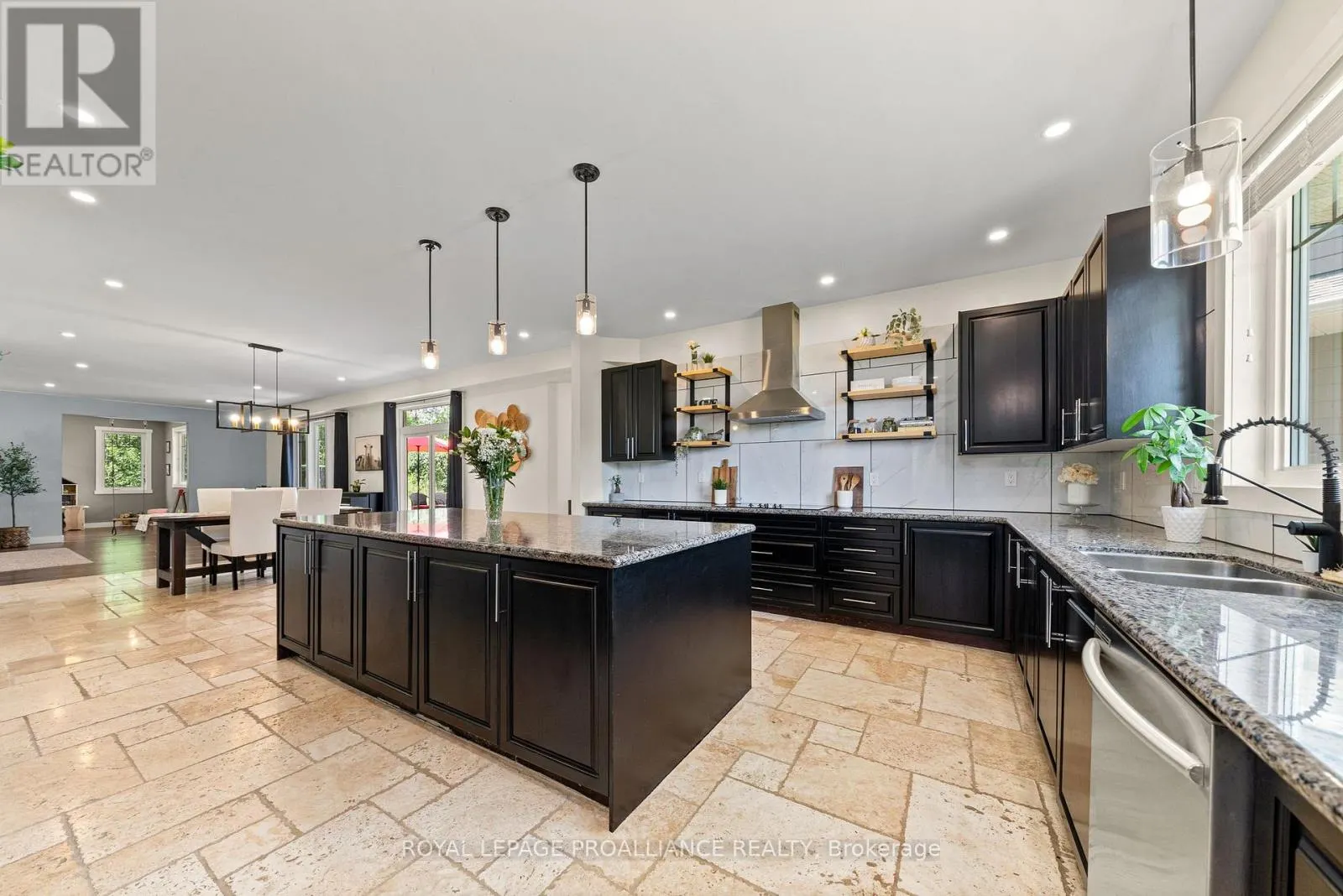 190 LAKESHORE ROAD