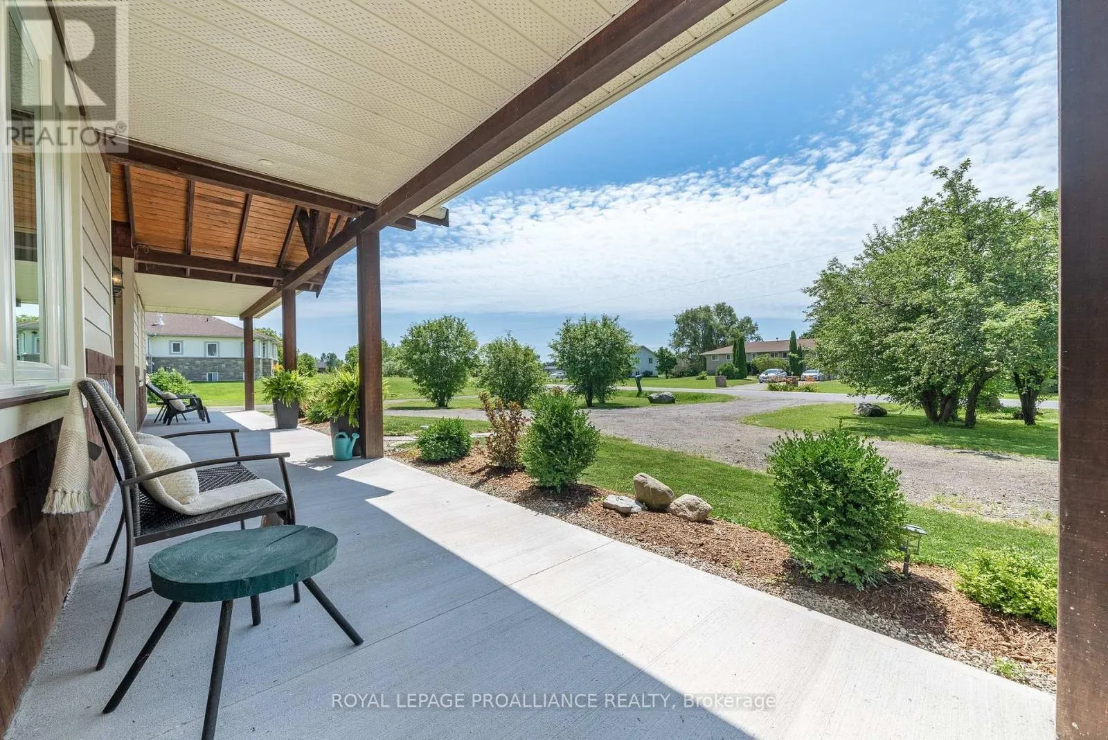 190 LAKESHORE ROAD