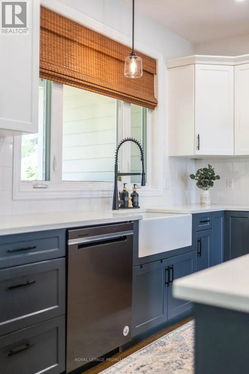 190 LAKESHORE ROAD