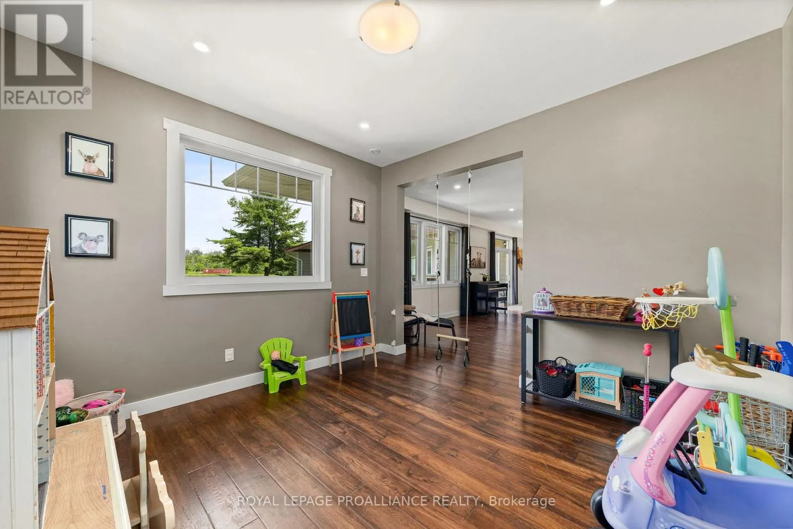 190 LAKESHORE ROAD