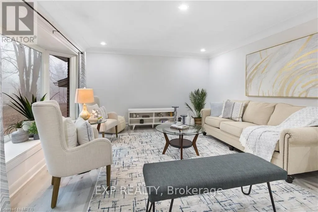 376 PHILIP PLACE